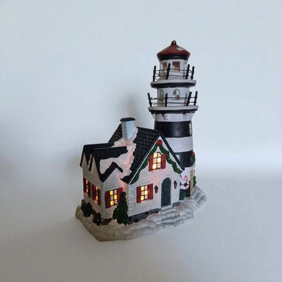 Santas Workbench Highland Point Lighthouse 2001 Victorian Series Porcelain - Picture 1 of 11